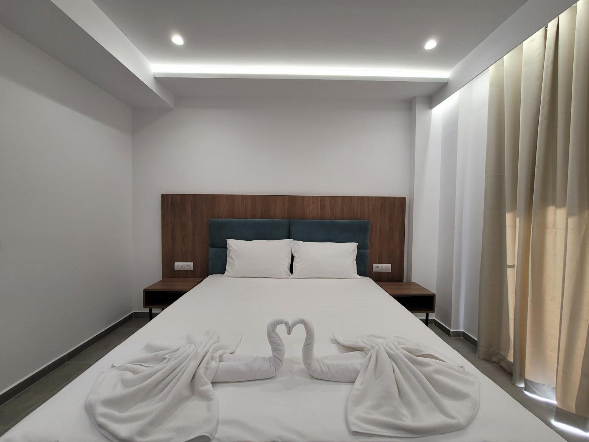 קסאמיל Prestige Hotel מראה חיצוני תמונה