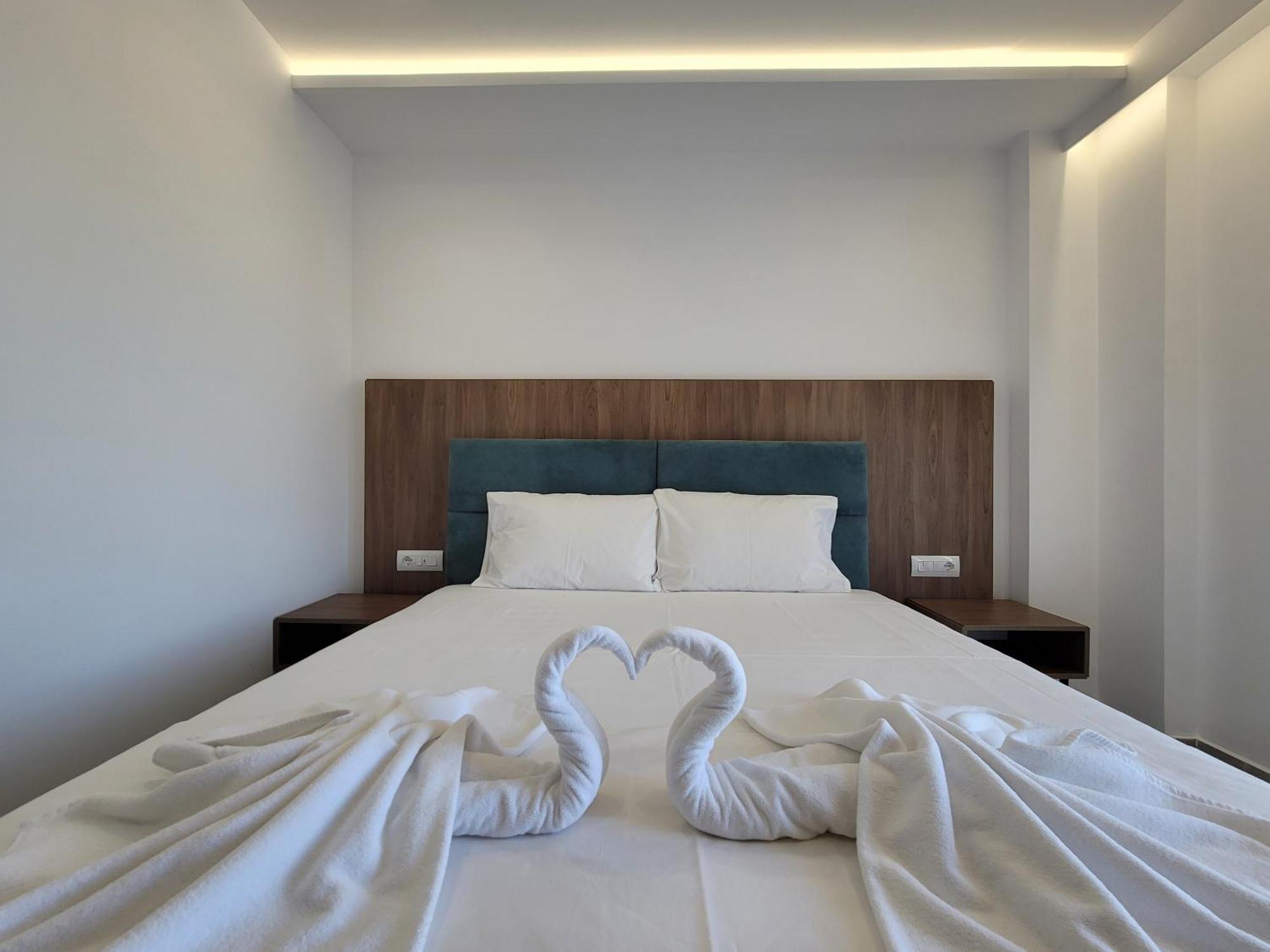 קסאמיל Prestige Hotel מראה חיצוני תמונה