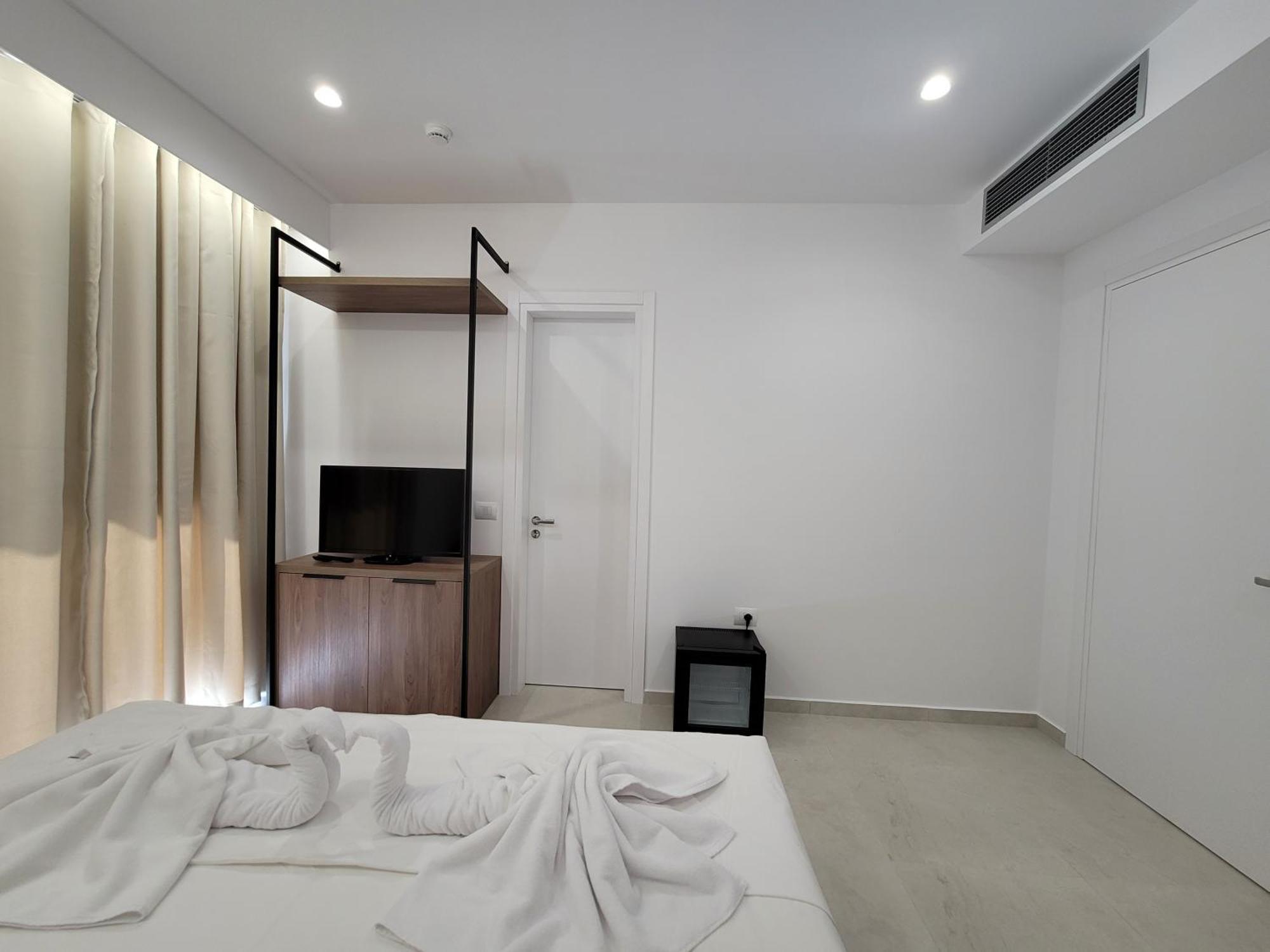 קסאמיל Prestige Hotel מראה חיצוני תמונה