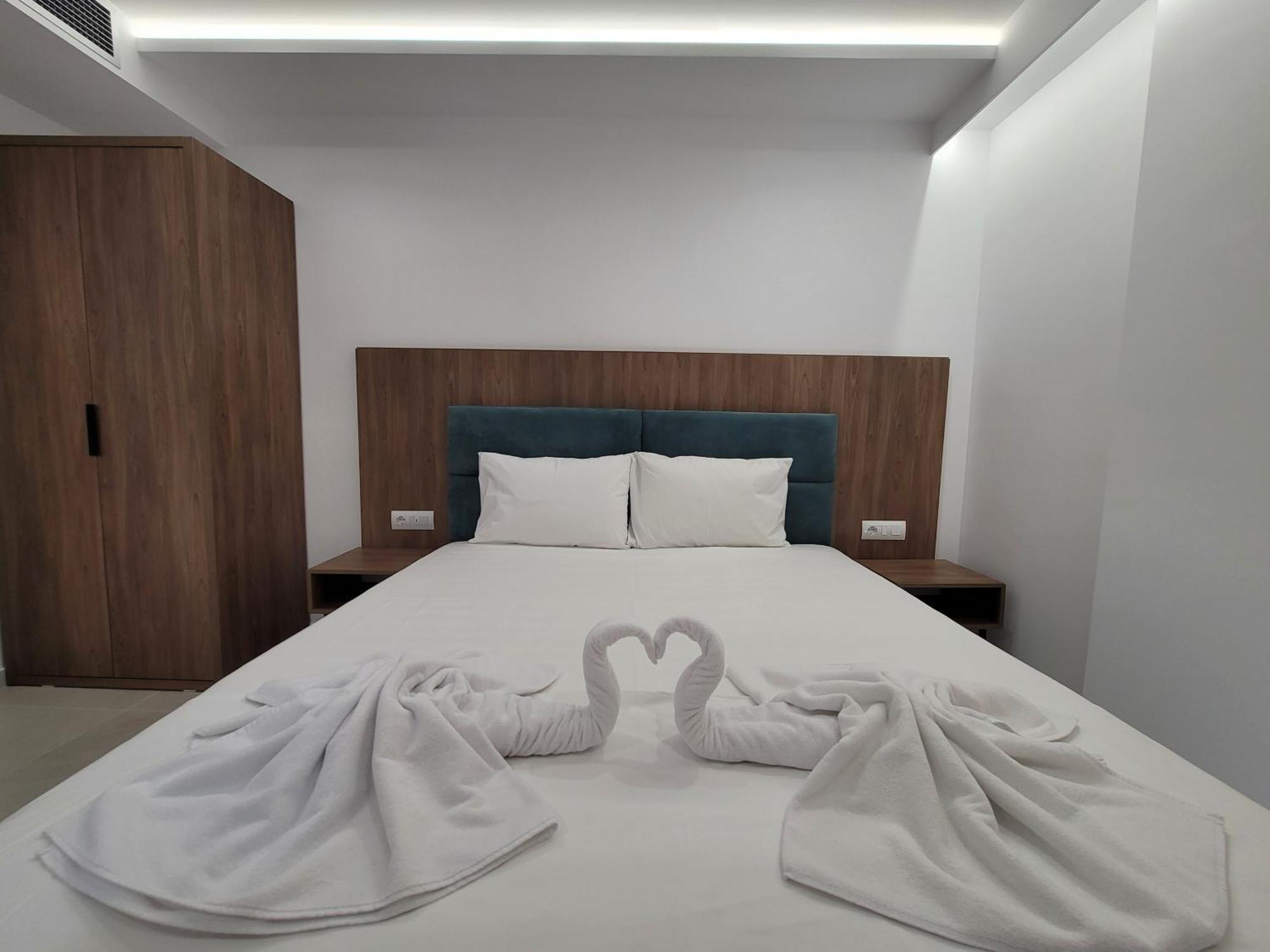 קסאמיל Prestige Hotel מראה חיצוני תמונה