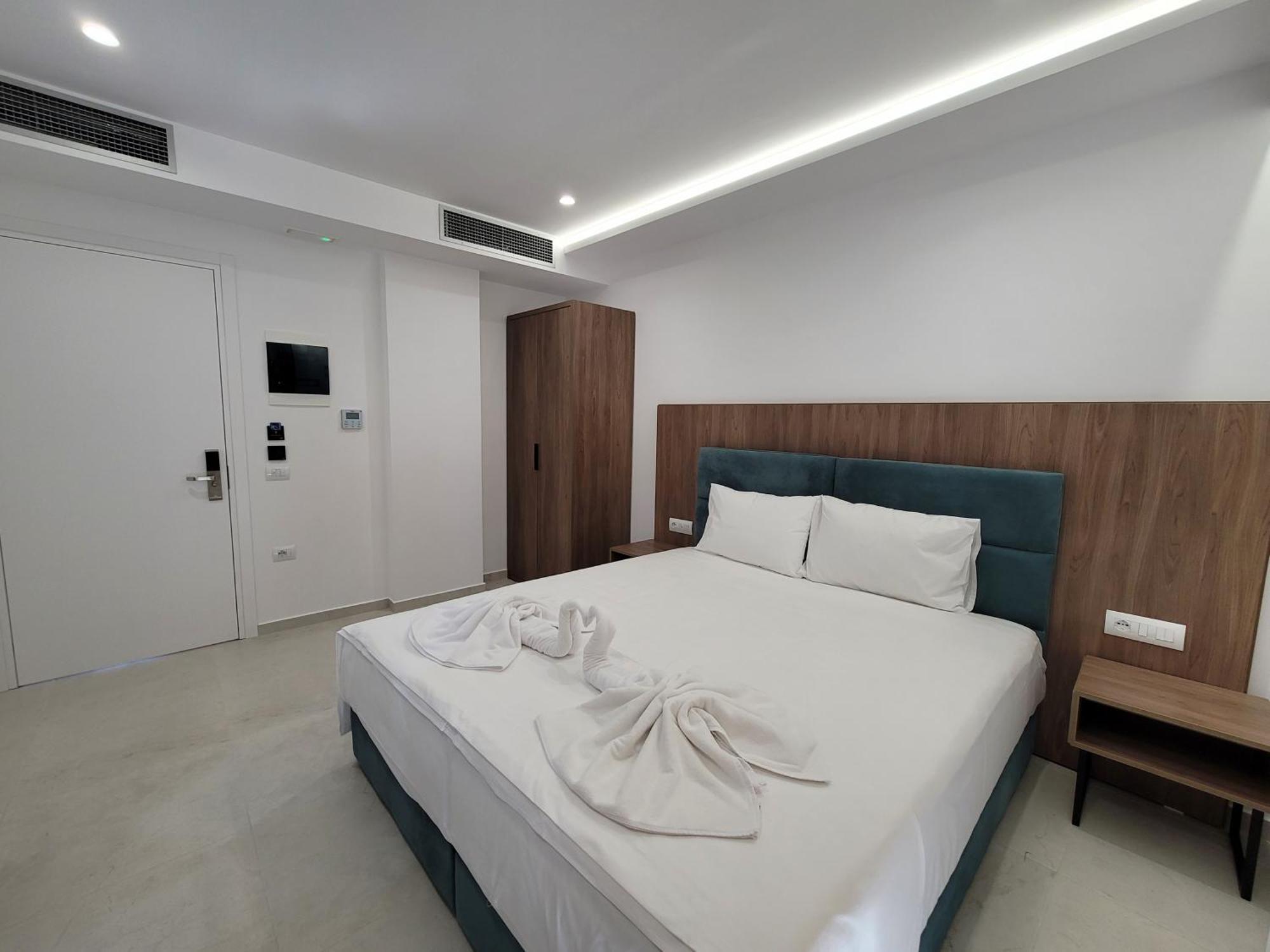 קסאמיל Prestige Hotel מראה חיצוני תמונה