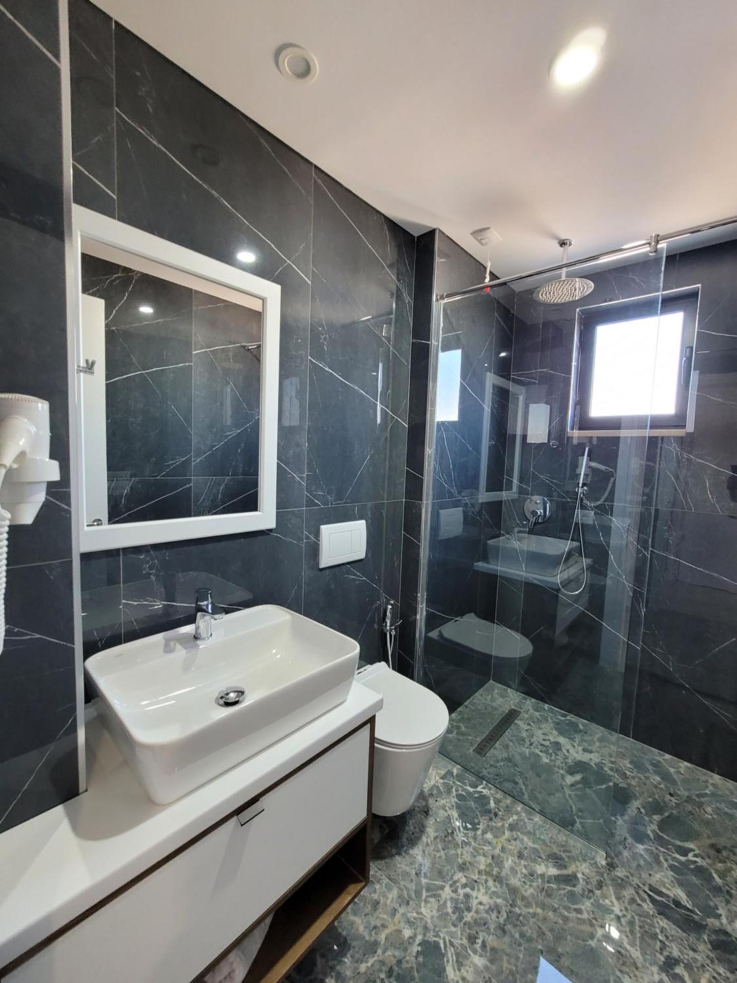 קסאמיל Prestige Hotel מראה חיצוני תמונה