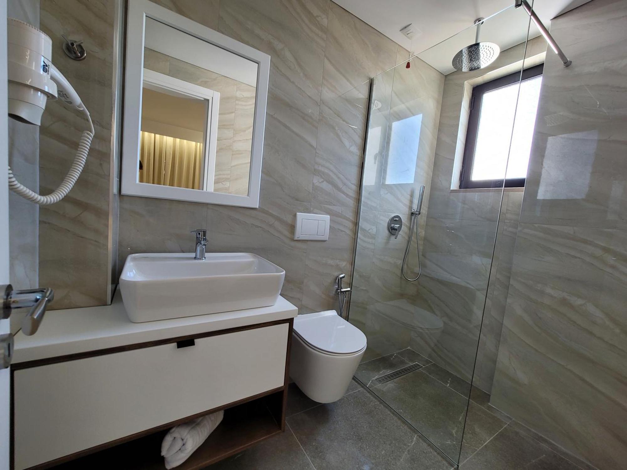קסאמיל Prestige Hotel מראה חיצוני תמונה